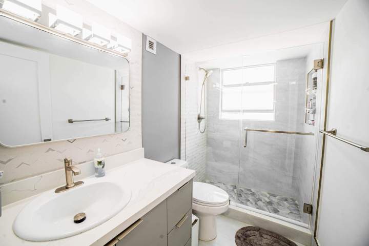 bathroom remodeling